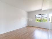 T2 Novo + Enorme Arrumo Privado 94,5m² + Garagem Dupla |...