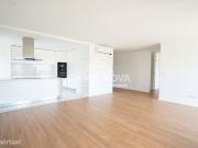 T2 Novo pronto habitar c/ Varanda e Lugar de Garagem em...