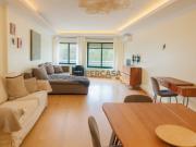 T2 para venda junto ao Mercado da Vila de Cascais com...