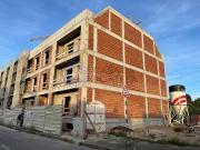 T2 prático em Vale de Milhaços, com suíte, arrumos e...