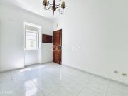 T2 pronto a habitar com vista rio parcial na Av. Ivens,...