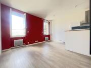T2 refait à neuf de 33 m2 rue très calme, proche centre / ga