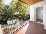 T2 remodelado com varanda e muita luz I Olivais 81m²...