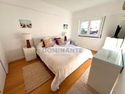 T2 remodelado e mobilado a poucos metros do mar!