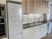 T2 Remodelado para Arrendamento em Linda a Velha