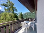T2 rénové avec balcon d'angle et superbe emplacement