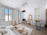 T2 rénové et meublé Cinq Avenues 13004