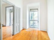 T2 Rua de São Bento Lisboa