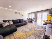 T2 Semi Novo com Garagem, Terraço e Jardim! T2 Semi Novo com Garagem, Terraço e Jardim!