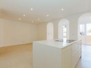 T2 Totalmente Renovado com Logradouro e Suíte em...