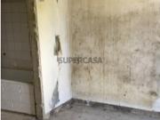 T3+1 para Remodelar com Potencial para 3 Suítes Rua...