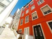 T3+1 Tv Chão do Loureiro, Castelo com espaço exterior