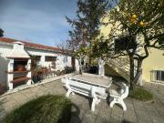 Moradia T3 com dois pisos, garagem e Logradouro em Campo...