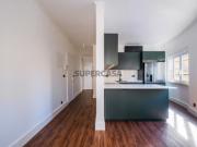 T3 com 1 suite Renovado em CAMPO DE OURIQUE, ao lado do...