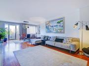 T3 com 2 suítes e 3 lugares de garagem no Aviz, Porto