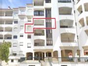 T3 com cozinha renovada, sala com varanda e lareira, 1...