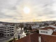 T3 com Elevador, Varanda e Estacionamento no Centro de...