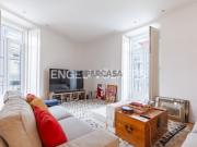 T3 com Estacionamento em Campolide