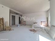 T3 com parqueamento em fase de construo Concluso...