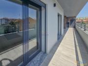 T3 com Piscina em Alverca | 25114039930