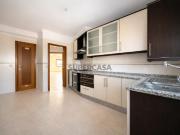 T3 com Varanda, Arrecadação e 2 Lugares de Garagem