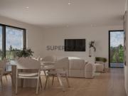 T3, com varanda de 26m2 e dois lugares de garagem