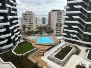 T3 com varanda, garagem, piscina e jardim, Parque das Naes