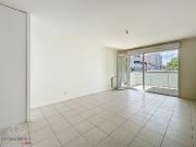 T3 DANS IMMEUBLE RECENT AVEC BALCON ET GARAGE