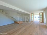 T3 duplex com terrao perto da Parque das Naes, Lisboa
