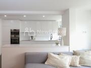 T3 Duplex Remodelado com Garagem a 5 Min da Praia Bairro...