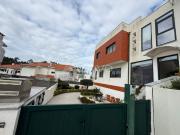 T3 em Moradia Bifamiliar | Entrada Independente