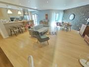 Reservado! T3 moderno, com box para 2 veículos, terraço...