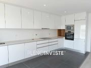 T3 Novo com parqueamento em Santa Marta do Pinhal