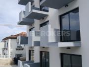 T3 Novo com terraço e box 2 carros ao metro de Stº Ovideo