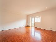 T3 Paço de Arcos Renovado Equipado Varandas AC e...