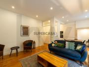 T3 remodelado, luminoso e com grande varanda