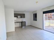 T3 récent avec balcon et parking