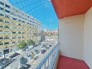 T2 convertido em T3, remodelado,com varanda, vista...