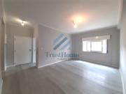 T3 Remodelado em Urmeiras centro Loures Apartamento T3...