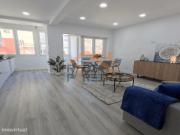T3 remodelado, situado em Benfica