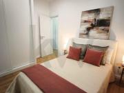 T3 Renovado e Luminoso em Benfica – Conforto e...