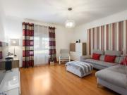 T3 Totalmente Remodelado no Bom Sucesso – Alverca do...