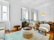 T3 totalmente remodelado, São Bento, Lisboa