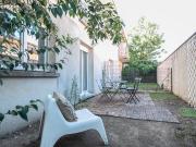 T3 traversant 58 m² avec jardin + parking – Petite...