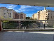 T3 traversant de 67m2 avec terrasse et place de parking