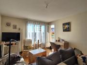 T3 traversant dernier étage avec balcon