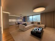 T4, 3 casas de banho, suite,varanda, ar condicionado,...