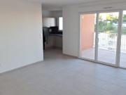 T4 AVEC LOGGIA + PARKINGS