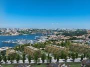 T4 com 164,10 m2 de área útil com varanda / terraço de...