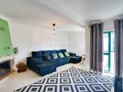 T4 com Garagem, Arrecadação e Excelente Localização –...